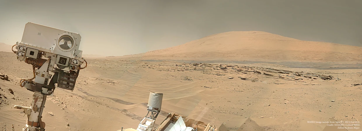 Curiosity snaps a selfie with Mount Sharp in the background. Credit: Jason Major/NASA/JPL-Caltech/MSSS