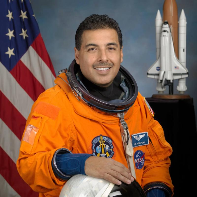 José M. Hernández